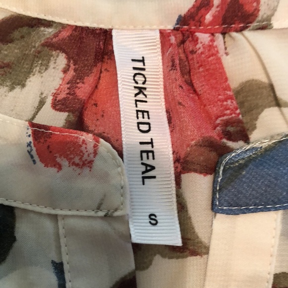 Sheer floral top - Picture 3 of 4